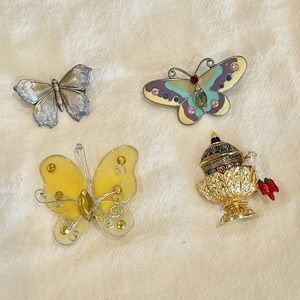 Butterfly brooch lot